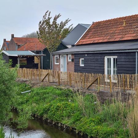 Villa Schwone Diekhuusje - Vakantiewoning Aan De Noordzeekust Schoondijke Exterior foto
