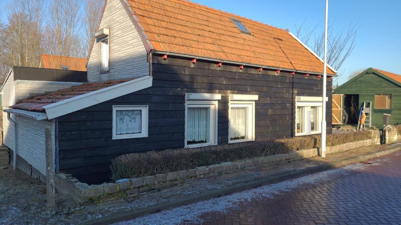 Villa Schwone Diekhuusje - Vakantiewoning Aan De Noordzeekust Schoondijke Exterior foto